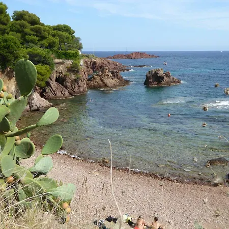 Rifugio Storico Sul Mare * Saint-Raphael (Var)