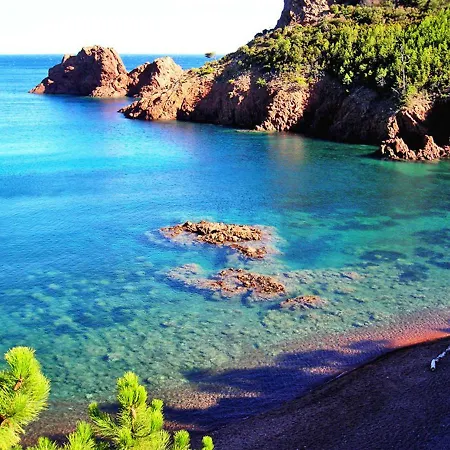 Rifugio Storico Sul Mare * Saint-Raphael (Var)