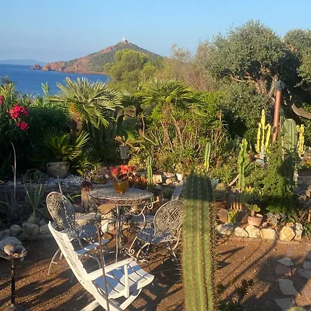 Rifugio Storico Sul Mare