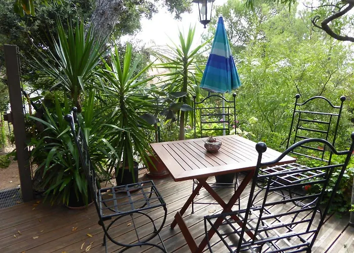 Nyaraló Rifugio Storico Sul Mare Saint-Raphaël